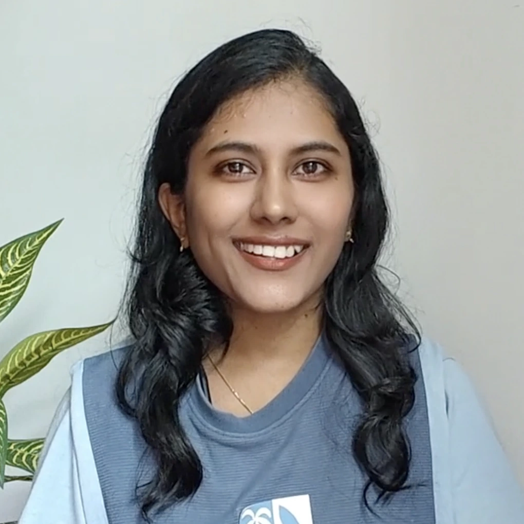 Dr. Kaviya - Yoga therapist and naturopathic doctor specializing in hormonal health